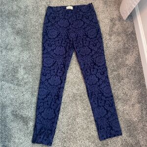 Anthropologie Essential Skinny Purple Velvety Floral Pattern Pants Size 2
